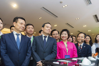 FPT Smart Home hiện thực hóa nhà thông minh tại Dx Summit 2024